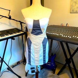 Cream & Gray Sweetheart Minidress!!